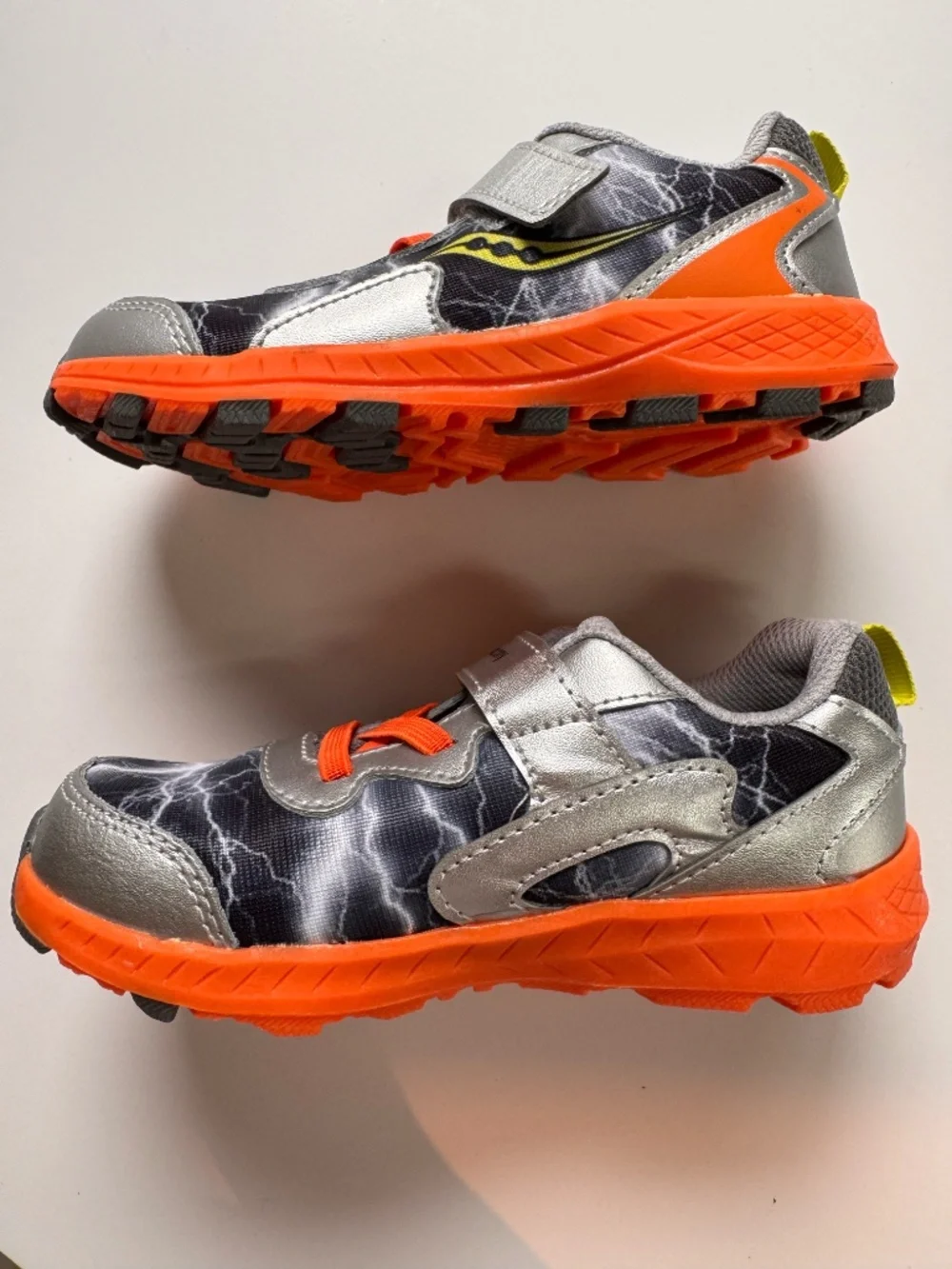 Saucony Flash 3.0 A/C Toddler Sneakers Gray Orange Lightning Size 10 NWOT